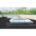 Okno FAKRO do płaskich dachów typ DMC P2