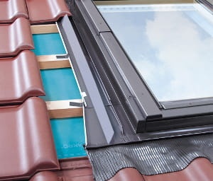 Kołnierz FAKRO typ EZS-P 114x118 do pokryć falistych